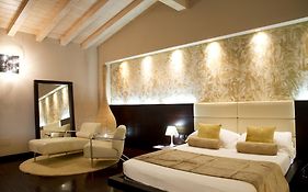 Onemhotel